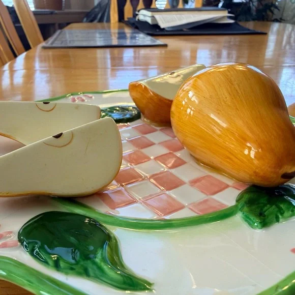 Fruit-Themed Ceramic Plates - Picture 8 of 9